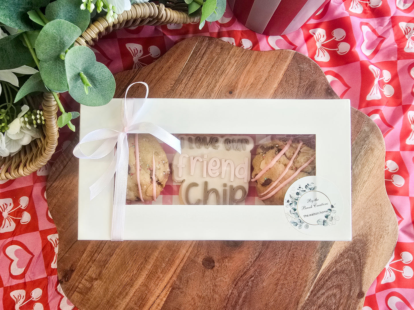 Friend-Chip Cookie Box