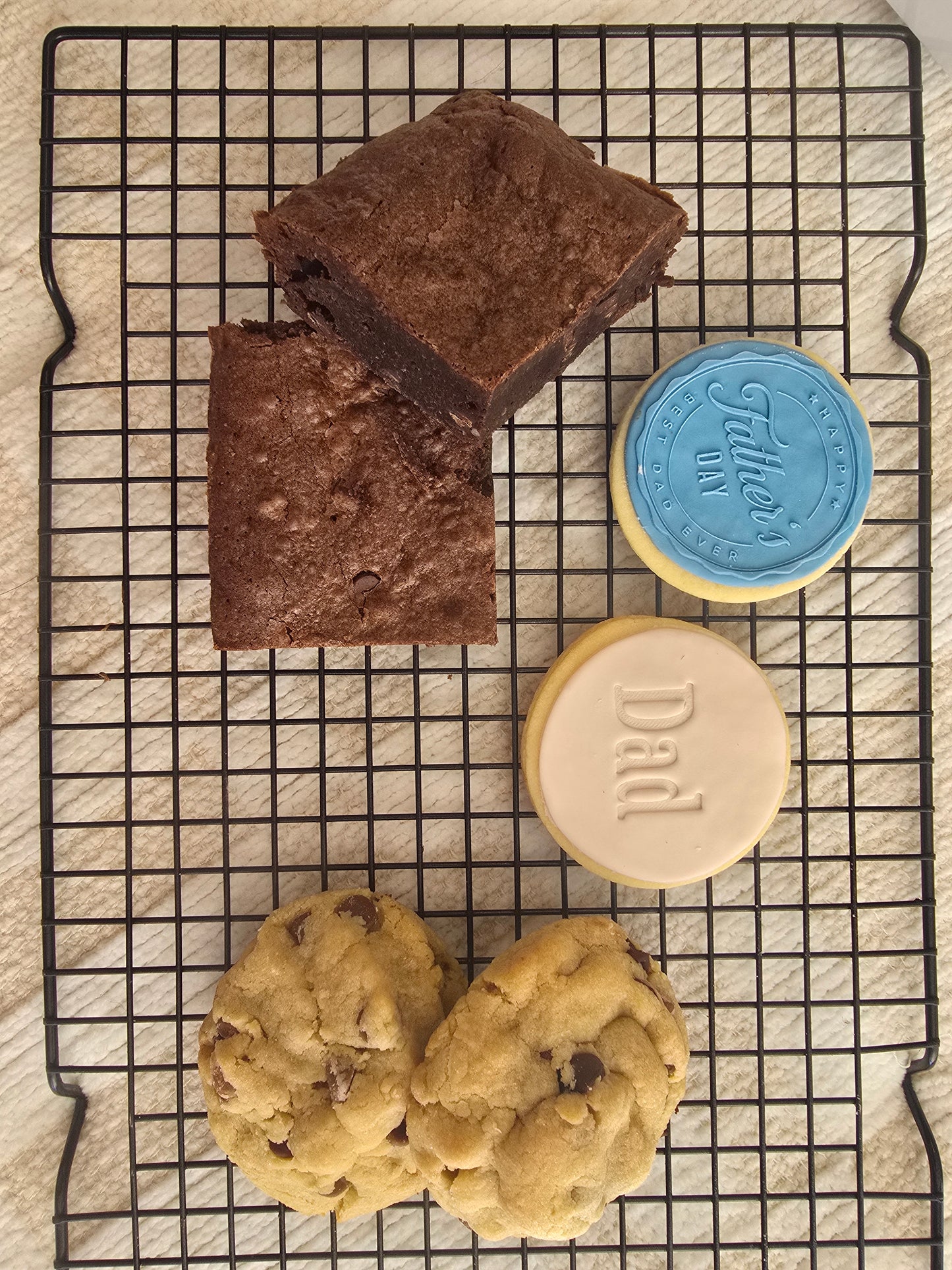 Dad's dessert box